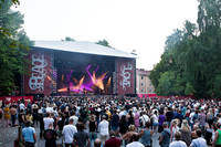 2010-07-03 - Imperial State Electric från Peace & Love, Borlänge