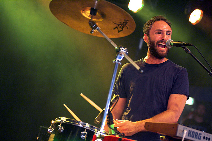 2010-07-04 - Local Natives från Roskildefestivalen, Roskilde