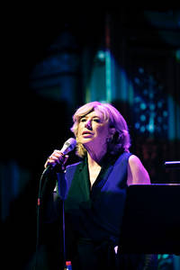 2010-07-14 - Marianne Faithfull från Berns, Stockholm