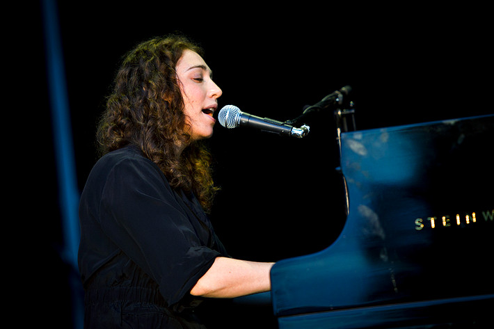 2010-07-15 - Regina Spektor från Arvikafestivalen, Arvika