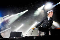 2010-07-30 - The Hives från Putte i Parken, Karlskoga