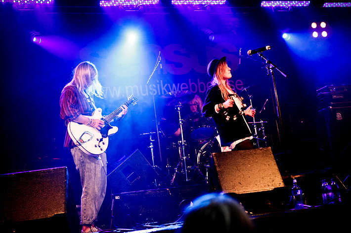 2010-07-30 - Legalize Lola från Storsjöyran, Östersund