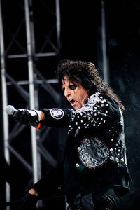 2010-08-07 - Alice Cooper från Sonisphere Stockholm, Stockholm