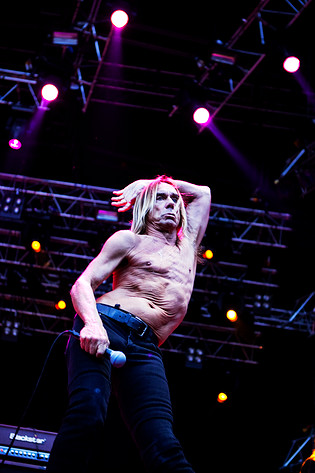 2010-08-13 - Iggy & The Stooges från Way Out West, Göteborg