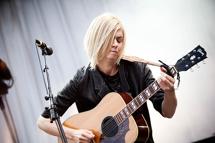 2010-08-14 - Anna Ternheim från Way Out West, Göteborg