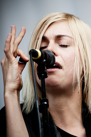 2010-08-14 - Anna Ternheim från Way Out West, Göteborg