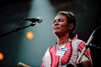 2010-08-14 - Konono No 1 från Way Out West, Göteborg