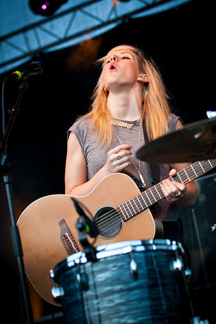 2010-08-27 - Ellie Goulding från Popaganda, Stockholm