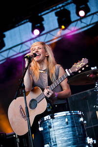 2010-08-27 - Ellie Goulding från Popaganda, Stockholm