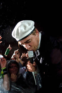 2010-08-27 - The Hives från Zurich Openair, Zürich