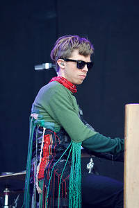 2010-08-29 - Jónsi från Zurich Openair, Zürich