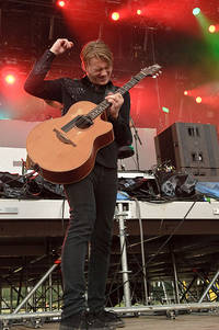 2010-08-29 - Johnossi från Zurich Openair, Zürich