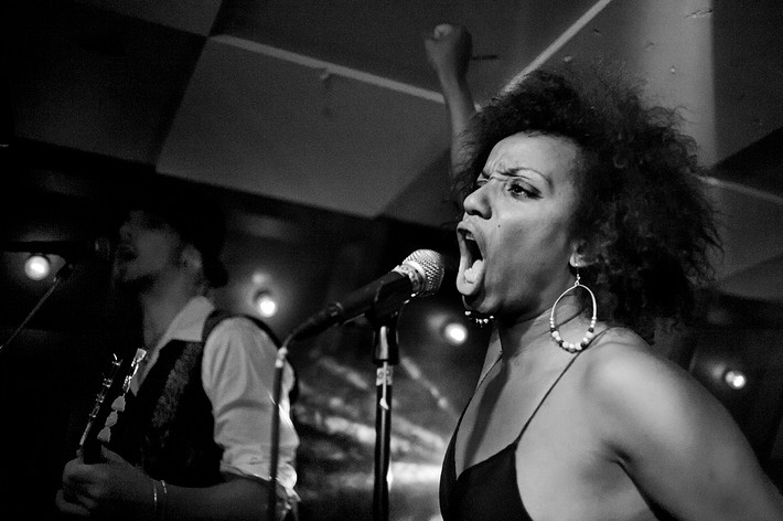 2010-09-25 - Val & The Bitches från Kafé de luxe, Växjö