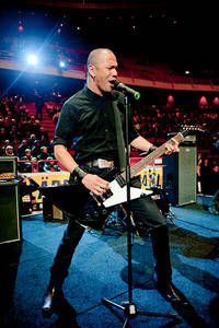 2010-10-09 - Danko Jones från Globen, Stockholm