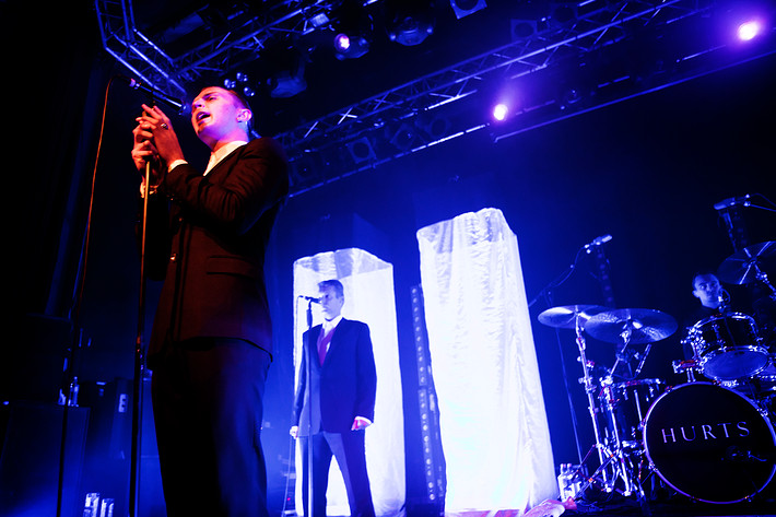2010-10-16 - Hurts från Debaser Medis, Stockholm