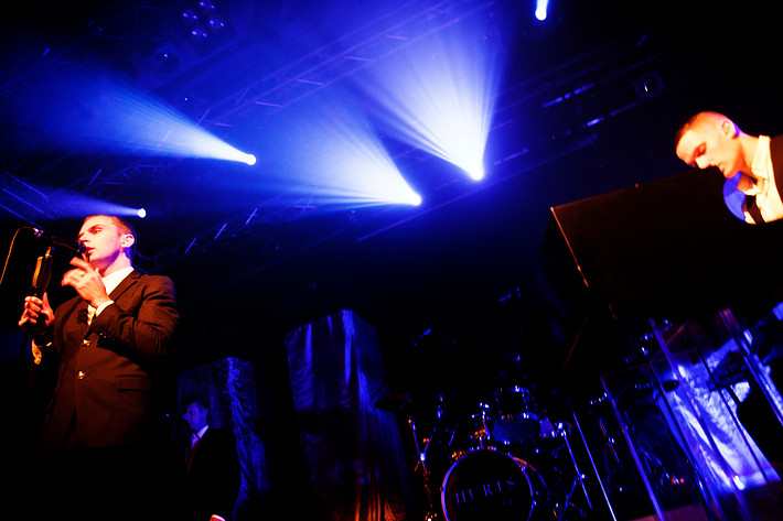 2010-10-16 - Hurts från Debaser Medis, Stockholm