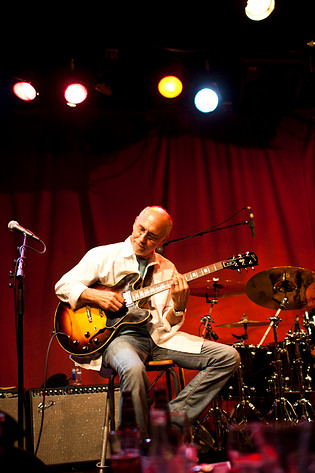 2010-10-28 - Larry Carlton Trio från Fasching, Stockholm