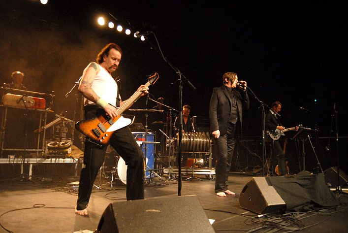 2010-11-06 - Einstürzende Neubauten från Södra Teatern, Stockholm