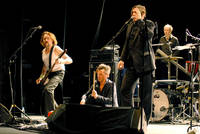 2010-11-06 - Einstürzende Neubauten från Södra Teatern, Stockholm