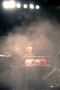 2010-11-06 - Einstürzende Neubauten från Södra Teatern, Stockholm