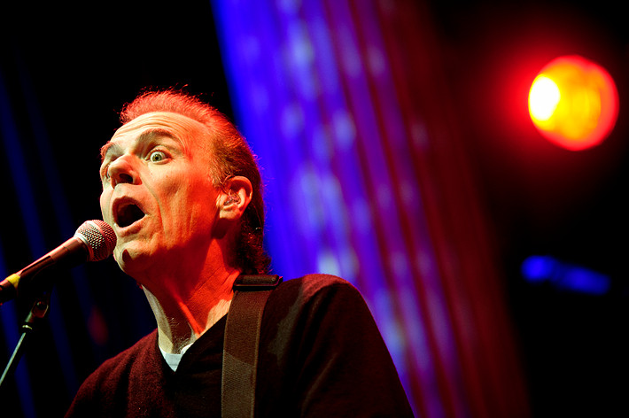 2010-11-09 - John Hiatt från Nalen, Stockholm