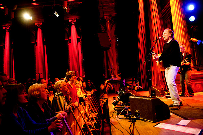 2010-11-09 - John Hiatt från Nalen, Stockholm