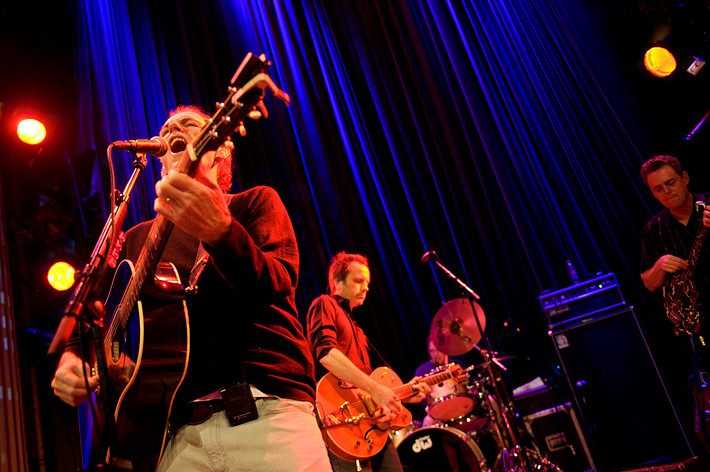 2010-11-09 - John Hiatt från Nalen, Stockholm