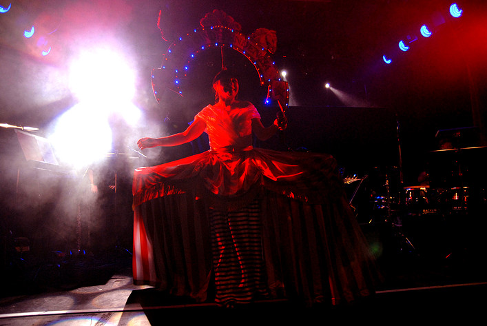 2010-11-06 - Astrid Hadad från Södra Teatern, Stockholm