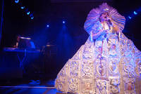 2010-11-06 - Astrid Hadad från Södra Teatern, Stockholm