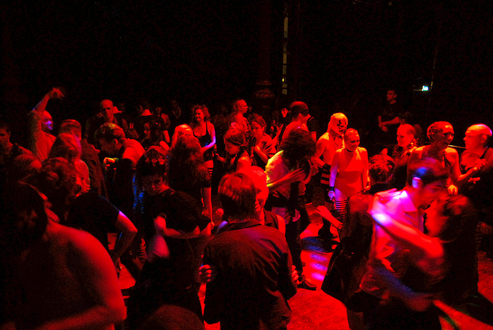 2010-11-06 - Astrid Hadad från Södra Teatern, Stockholm
