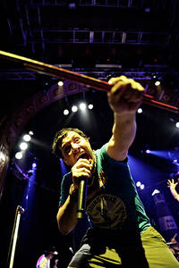 2010-12-04 - Gogol Bordello från Berns, Stockholm