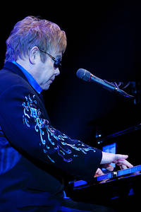 2010-12-04 - Elton John från Scandinavium, Göteborg