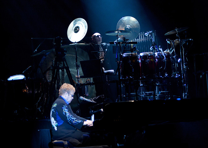 2010-12-04 - Elton John från Scandinavium, Göteborg
