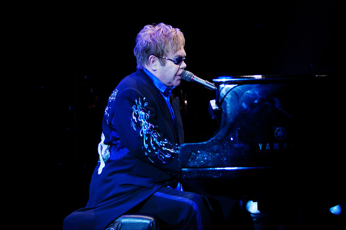 2010-12-04 - Elton John från Scandinavium, Göteborg