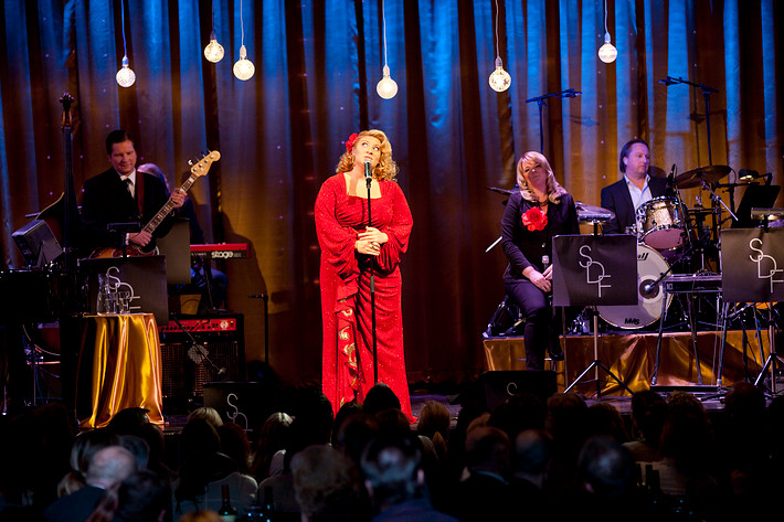 2010-12-06 - Sarah Dawn Finer från Hamburger Börs, Stockholm