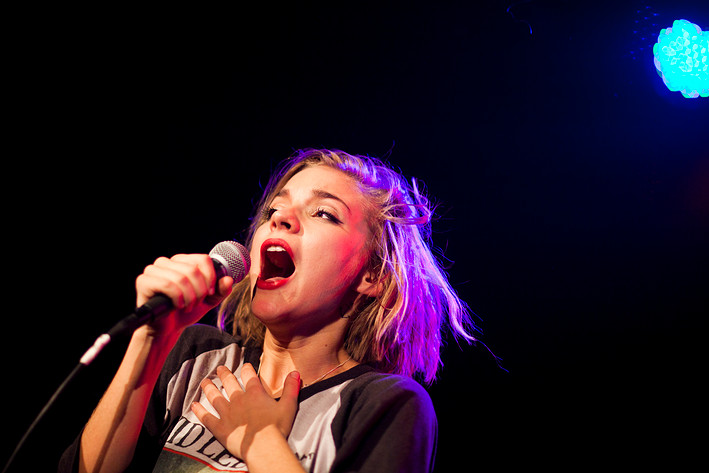 2010-12-11 - Tove Styrke från Guitars, Umeå