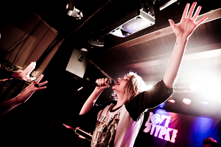 2010-12-11 - Tove Styrke från Guitars, Umeå
