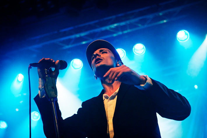 2010-12-11 - Daniel Adams-Ray från Debaser Medis, Stockholm