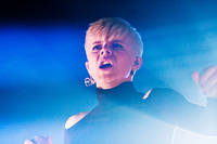 2010-12-18 - Robyn från Slagthuset, Malmö
