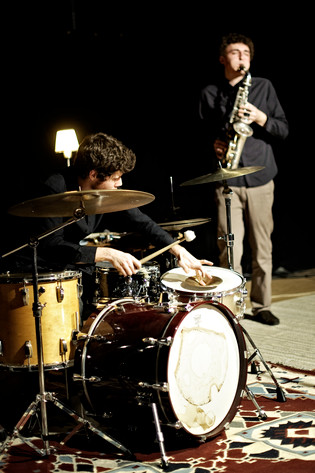 2011-02-09 - Benjamin Dousteyssier & Julien Loutelier från Fylkingen, Stockholm