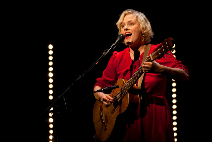 2011-02-16 - Ólöf Arnalds från Dramaten, Stockholm