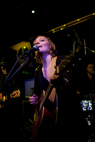 2011-02-20 - Eilen Jewell från Akkurat, Stockholm