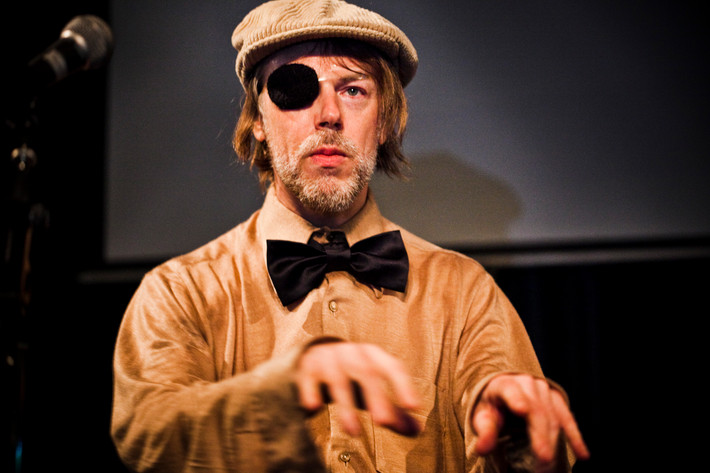 2011-02-24 - Momus från Södra bar, Stockholm