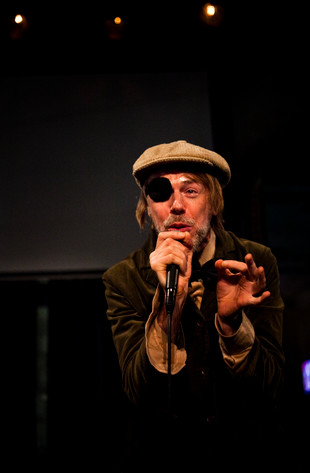 2011-02-24 - Momus från Södra bar, Stockholm