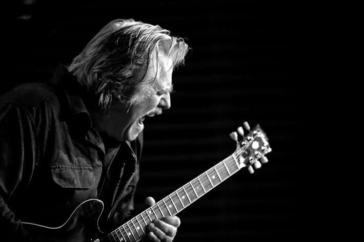 2011-03-03 - Roffe Wikström från Kulturbaren, Trollhättan