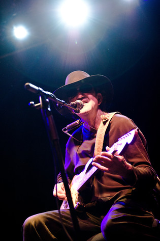 2011-03-09 - Tony Joe White från Göta Källare, Stockholm