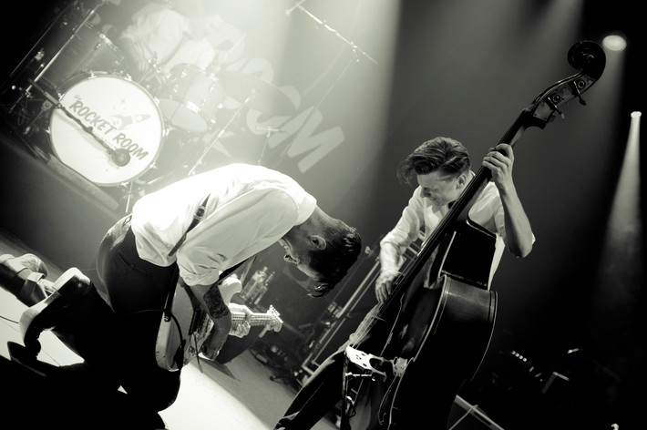 2011-04-01 - The Domestic Bumbelbees från Debaser Medis, Stockholm