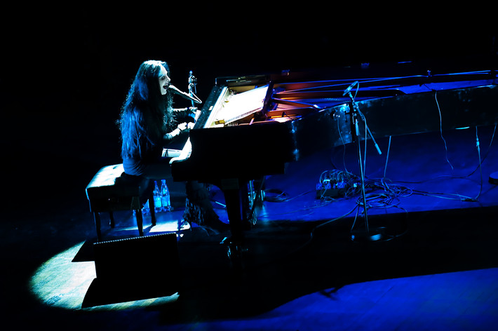 2011-04-02 - Diamanda Galás från Uppsala Konsert & Kongress, Uppsala