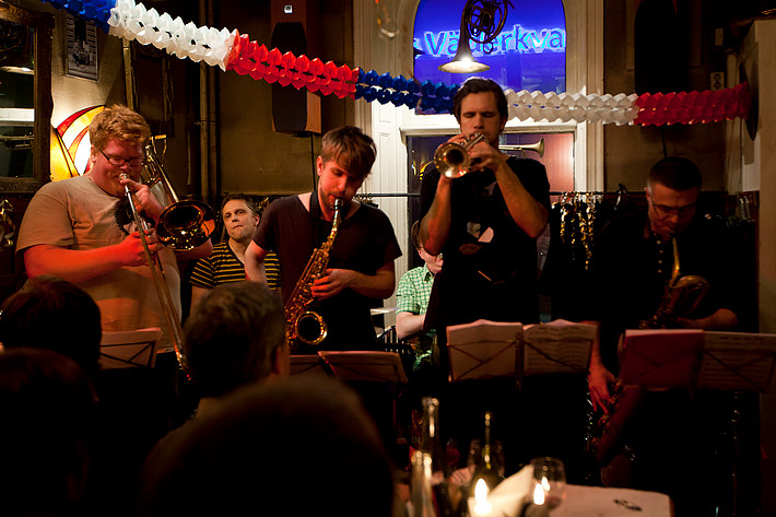2011-04-09 - LED från Glenn Miller Café, Stockholm