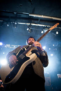 2011-04-13 - Peter Bjorn & John från Debaser Strand, Stockholm
